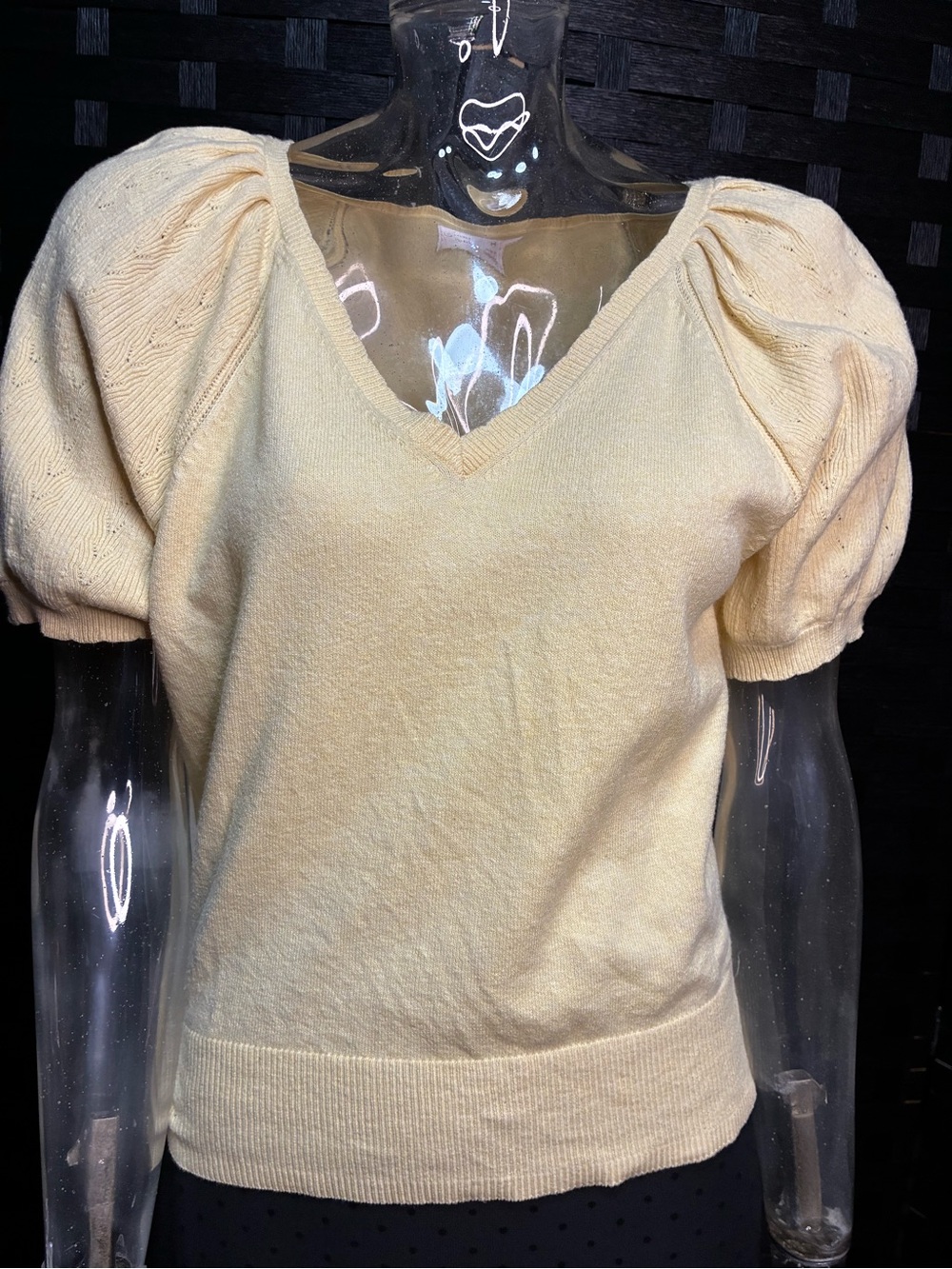 LC Lauren Conrad Pale Yellow Puff-Sleeve V-Neck Sweater